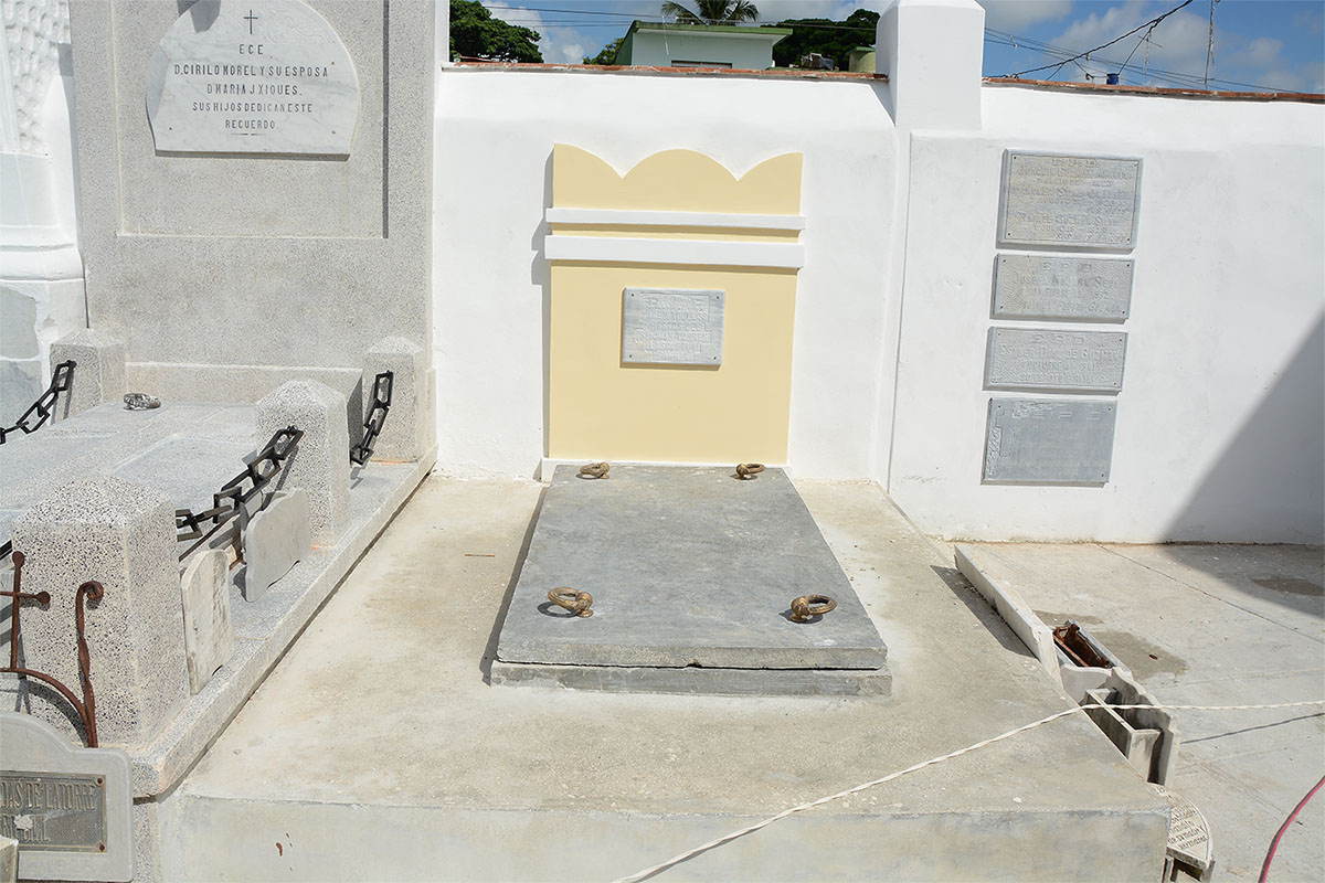 Un recorrido por las calles de la eternidad I - Juan Torres Lasqueti